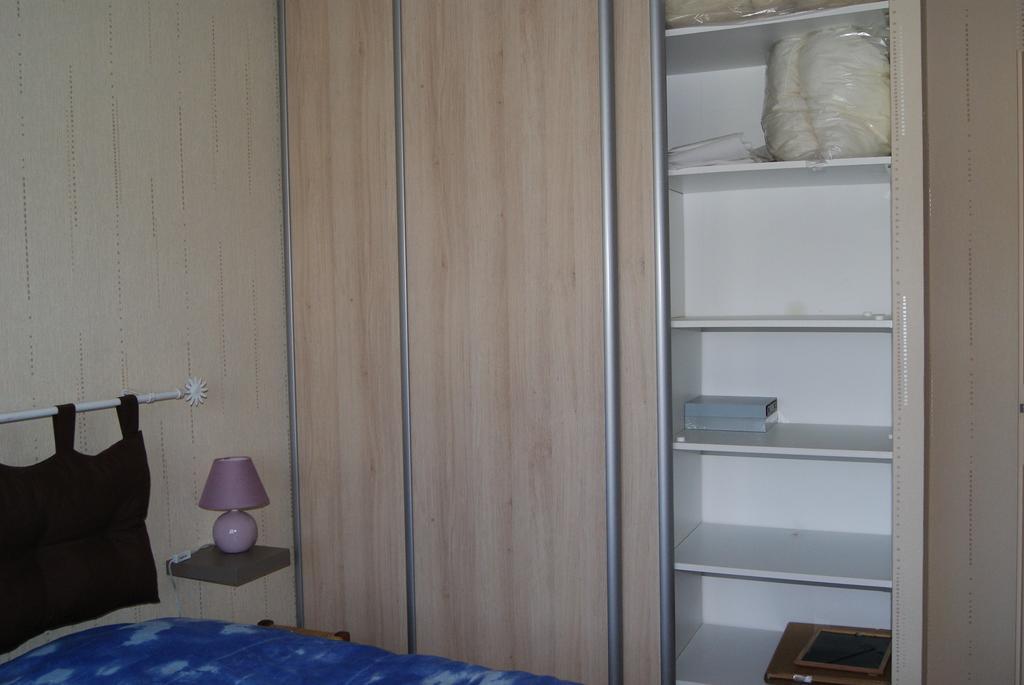 Chambres D'Hotes Le Libournais Saint-Laurent-d'Aigouze Room photo
